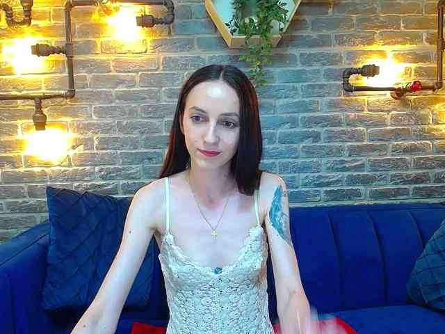 Julia-Jae webcam