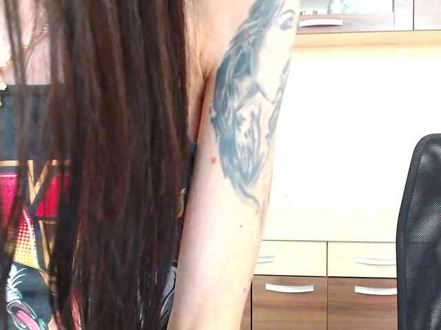 Julia-Jae webcam