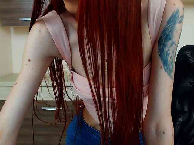 Julia-Jae webcam