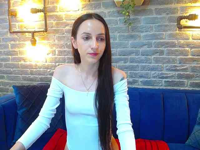 Julia-Jae webcam