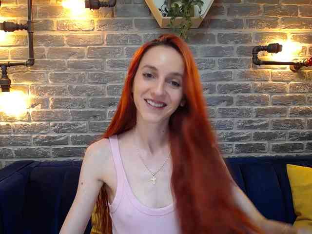 Julia-Jae webcam