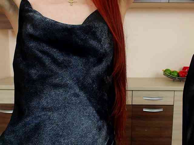 Julia-Jae webcam
