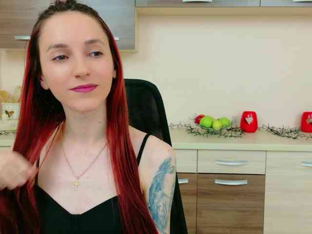 Julia-Jae webcam