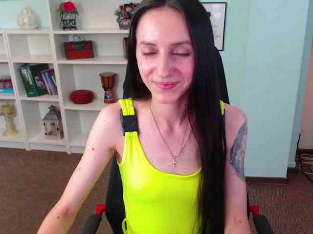 Julia-Jae webcam