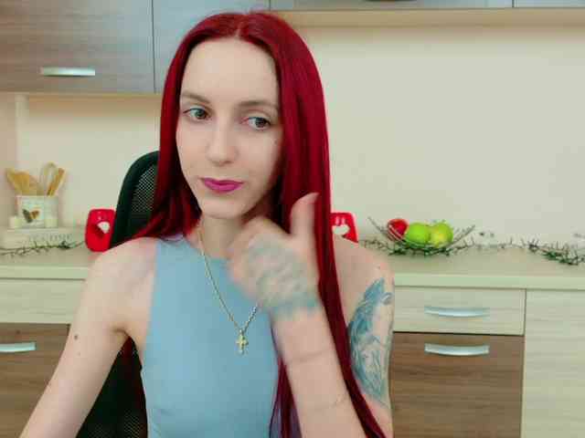 Julia-Jae webcam