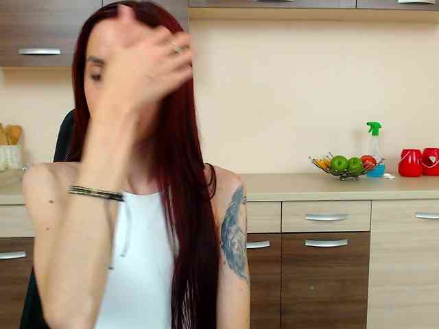 Julia-Jae webcam