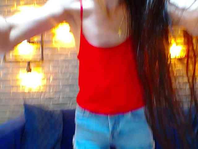 Julia-Jae webcam