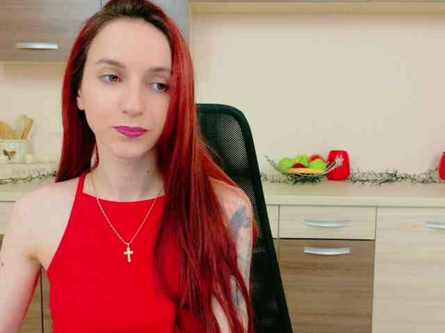 Julia-Jae webcam