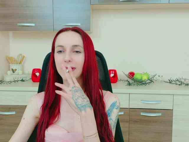 Julia-Jae webcam