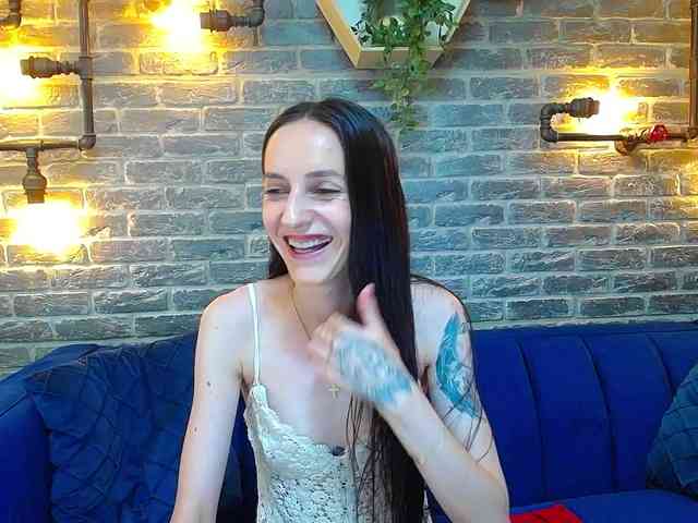 Julia-Jae webcam