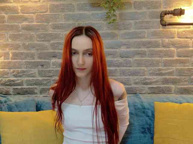 Julia-Jae webcam