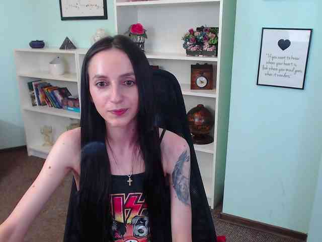 Julia-Jae webcam