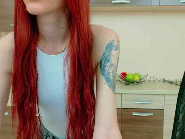 Julia-Jae webcam