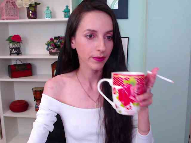 Julia-Jae webcam