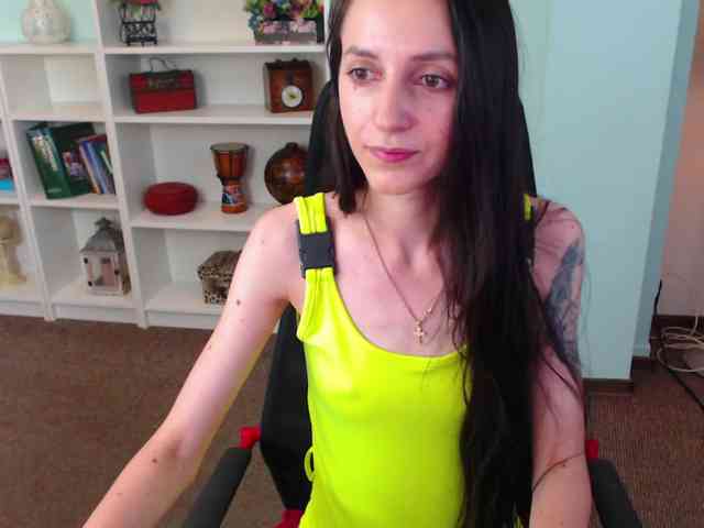 Julia-Jae webcam