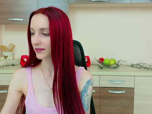 Julia-Jae webcam