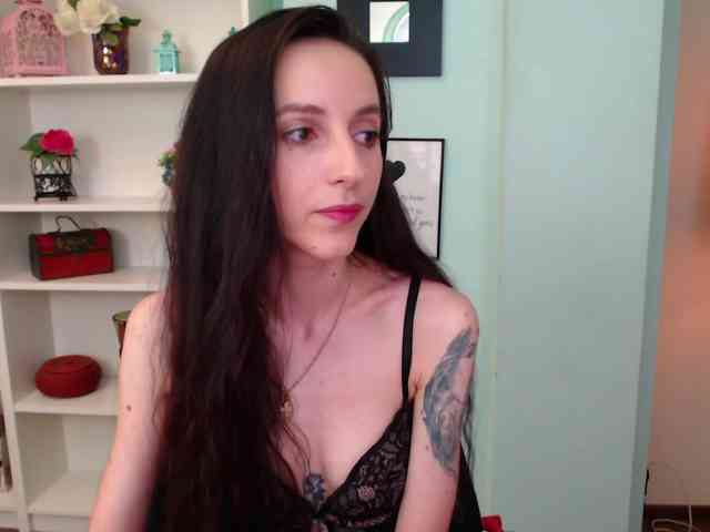 Julia-Jae webcam