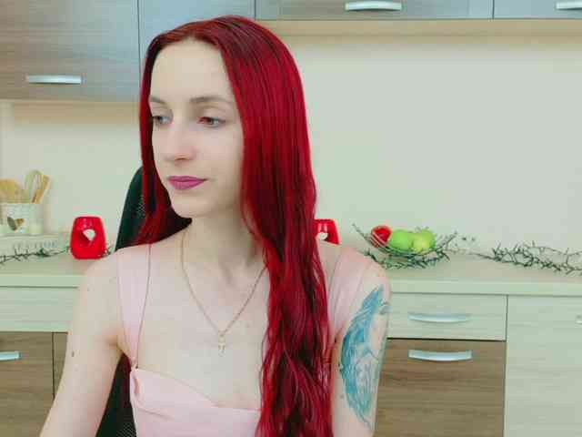 Julia-Jae webcam