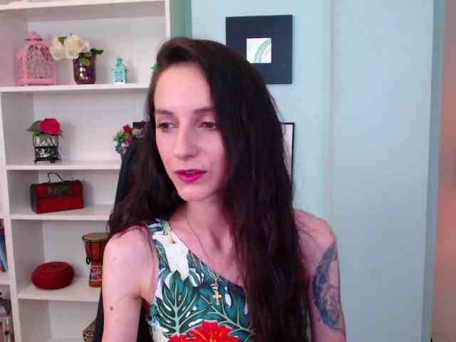 Julia-Jae webcam