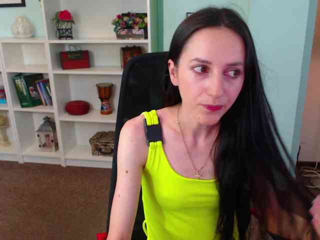 Julia-Jae webcam