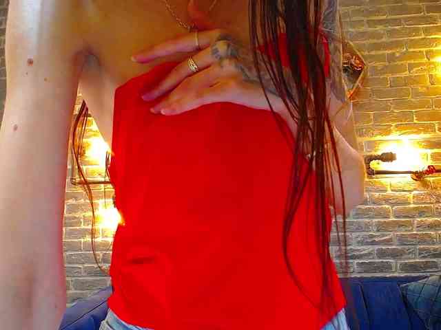 Julia-Jae webcam