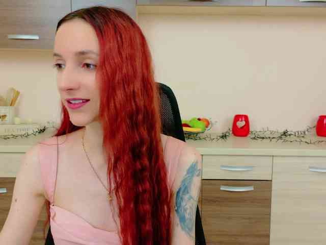 Julia-Jae webcam