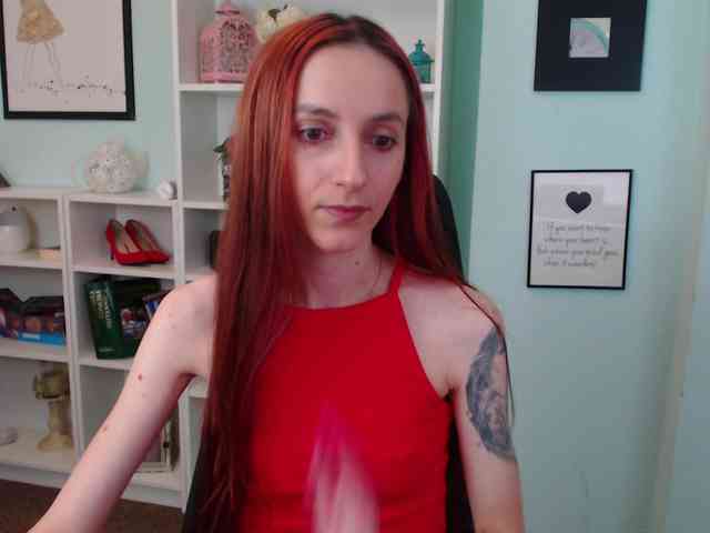 Julia-Jae webcam