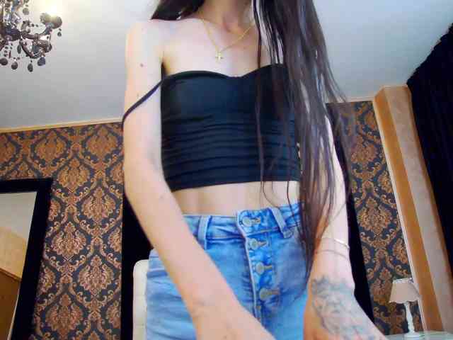 Julia-Jae webcam