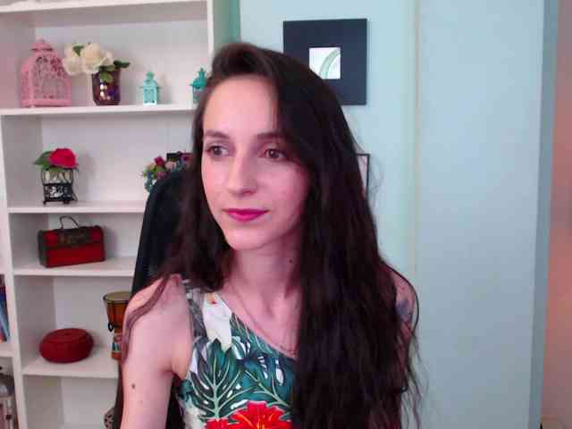 Julia-Jae webcam