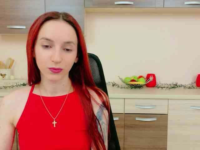 Julia-Jae webcam
