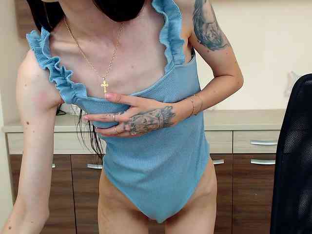 Julia-Jae webcam