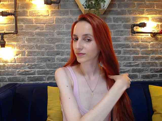 Julia-Jae webcam
