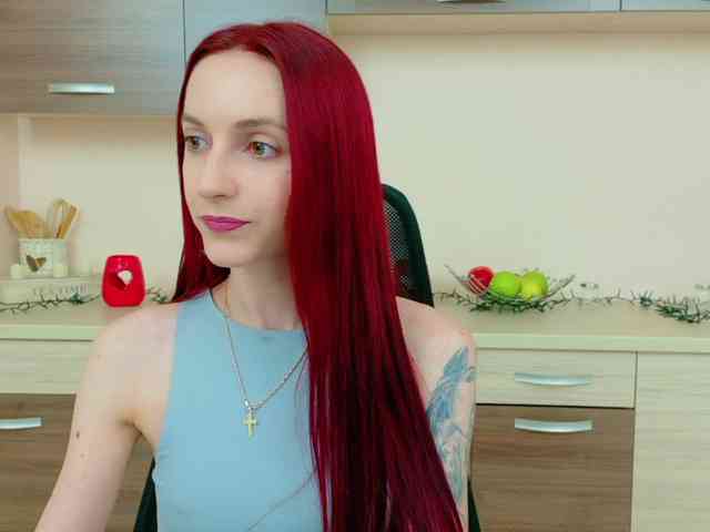 Julia-Jae webcam