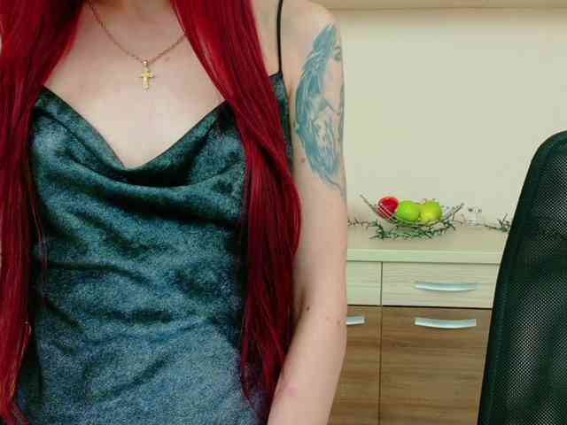 Julia-Jae webcam