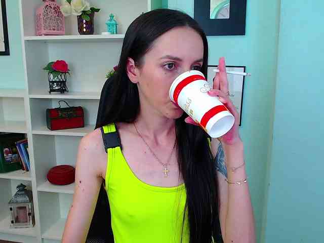 Julia-Jae webcam