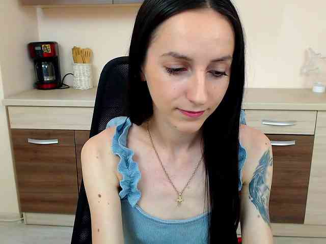 Julia-Jae webcam