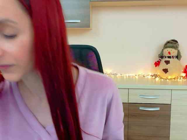 Julia-Jae webcam