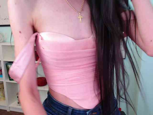 Julia-Jae webcam