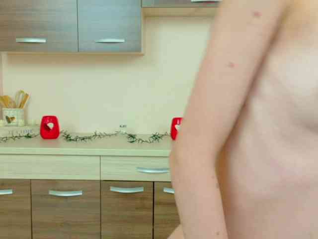 Julia-Jae webcam