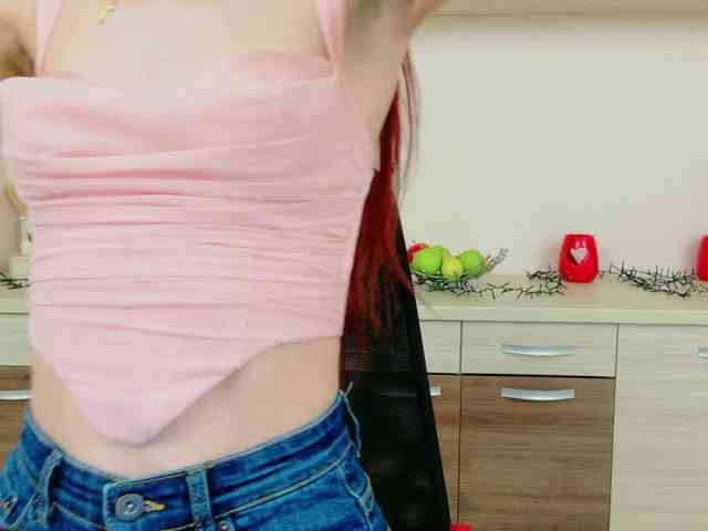 Julia-Jae webcam