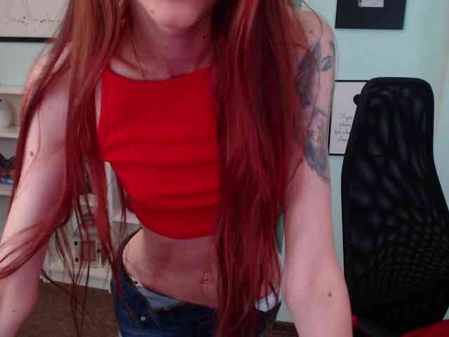 Julia-Jae webcam