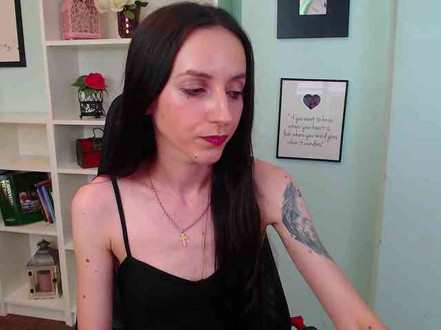 Julia-Jae webcam