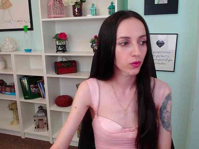 Julia-Jae webcam