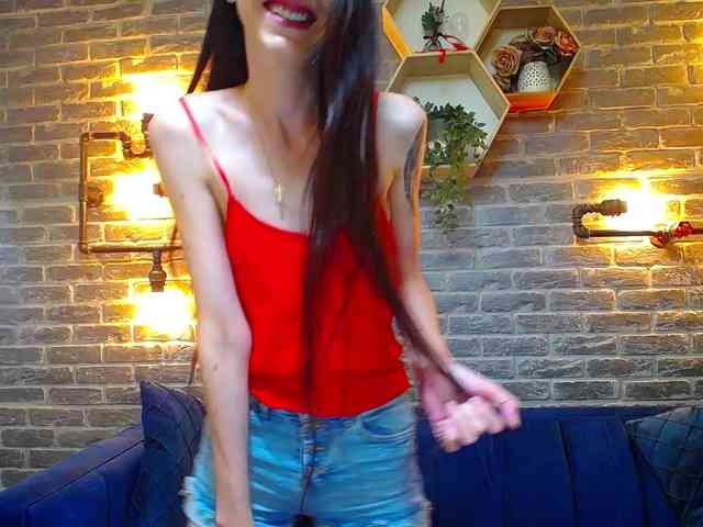 Julia-Jae webcam