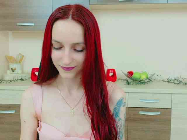 Julia-Jae webcam
