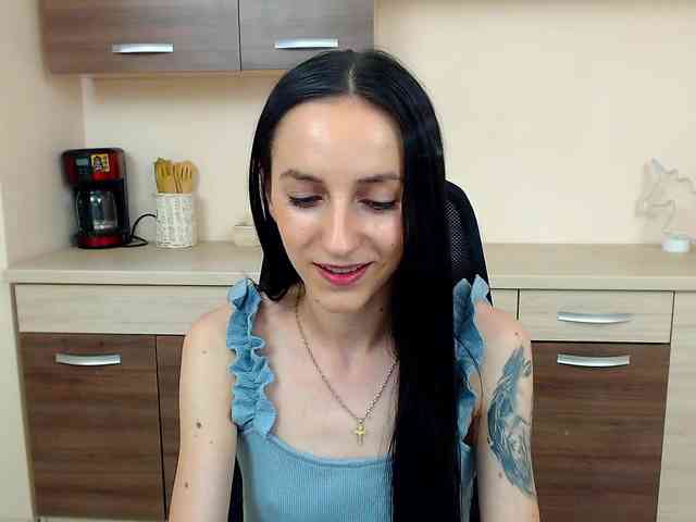 Julia-Jae webcam