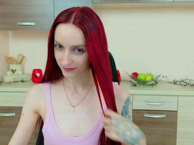 Julia-Jae webcam