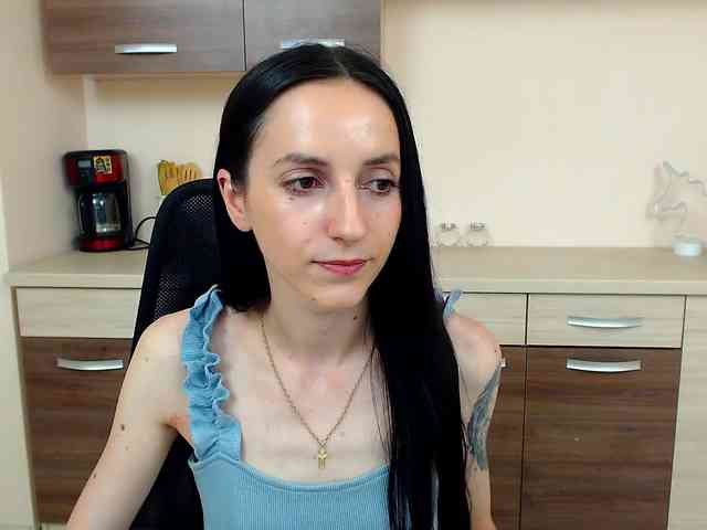 Julia-Jae webcam