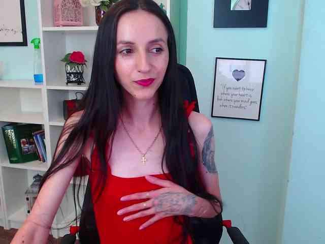 Julia-Jae webcam