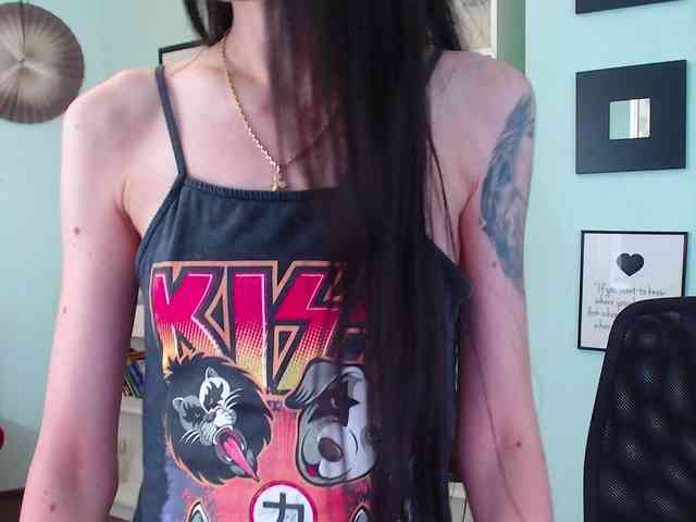 Julia-Jae webcam